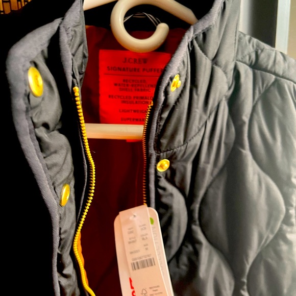 Vest - Picture 3 of 5